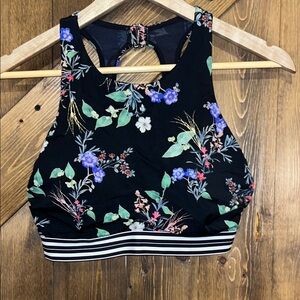 Athleta Black and White Striped bathing suit Top size 34D/DD